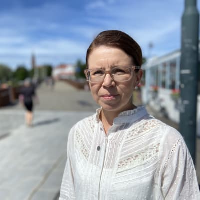 Liike Nytin valtuutettu Sanna Metsälä kuvattuna Savonlinnassa.