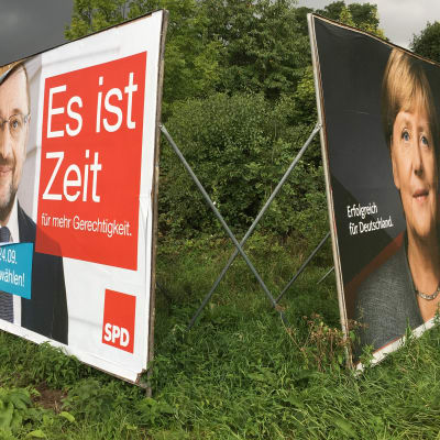 Martin Schulz och Angela Merkel