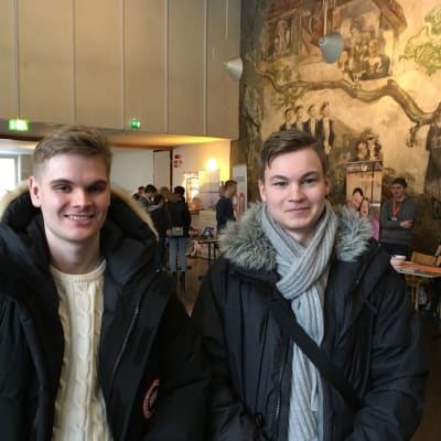 Profilbild på studerandena Kalle Lindroos och Mats Lindeberg.
