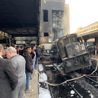 Brand på järnvägsstationen i Kairo