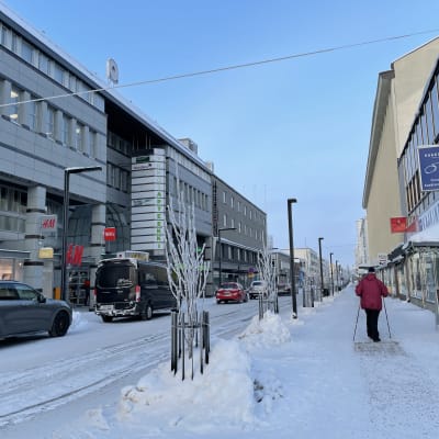 Luminen Kajaanin keskusta.