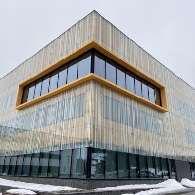 Vuonna 2016 valmistunut Tampereen yliopiston läätieteen ja terveysteknologian tiedekunnan kampusrakennus