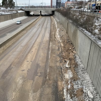 Putkirikon jälkiä Karhulan kanjonissa