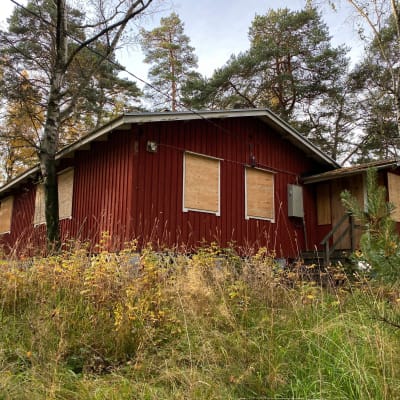 Villa Wahlberg Helsingin Vuosaaren Kallvikissa.
