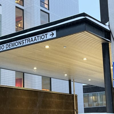 TAYSin O-rakennus, jossa vainajatornit sijaitsevat.