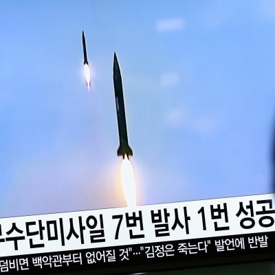 Nordkorea säger sig ha utfört en lyckad provskjutning av en ny typ av medeldistansmissil som ett led i utvecklingen av en interkontinental långdistansmissil som kan nå USA