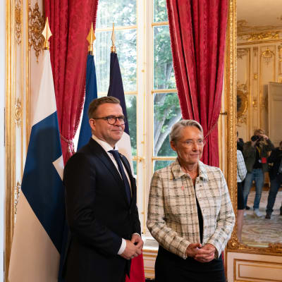 Pääministeri Petteri Orpon ja Ranskan pääministerin Élisabeth Bornen tapaaminen Pariisissa keskiviikkona, 4.10.2023.