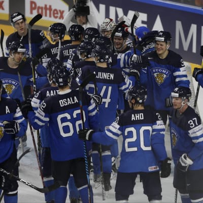 Finlands ishockeylejon besegrade USA i kvartsfinalen.