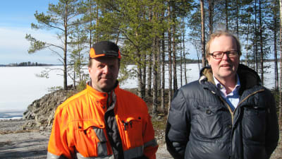 Terminalchef Johan Österbacka och stadsdirektör Gösta Willman