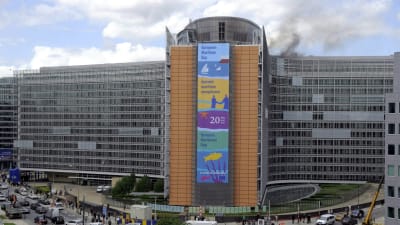 EU-kommissionen i Bryssel evakuerades p.g.a. brand.