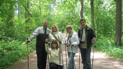 Jyrki Hakkarainen, t.h, och Berit Mariani-Cerati (i förgrunden) tillsammans med Lorry Heverly (USA), Marinika Markova (Ryssland) och Trevor Claringbold (Storbritannien)