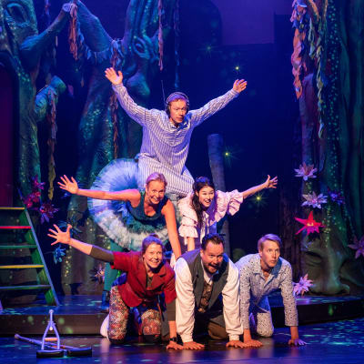 Peter Pan menee pieleen -näytelmän harjoitukset.
