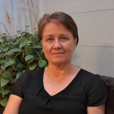 Hyvinvointiyrittäjä kertoo miltä tuntui, kun joutui irtisanomaan työntekijän ensimmäistä kertaa