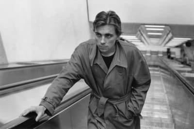 Pekka Valkeejärvi elokuvassa Pimeys odottaa (1985).