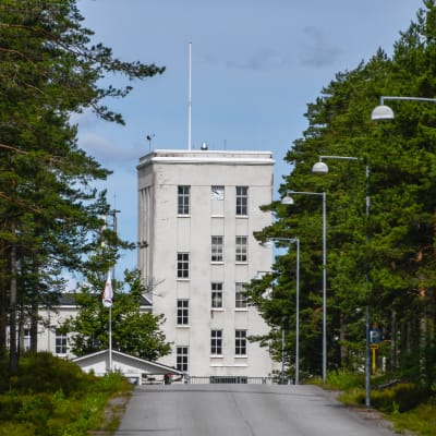 Forcitvägen mot fabriken