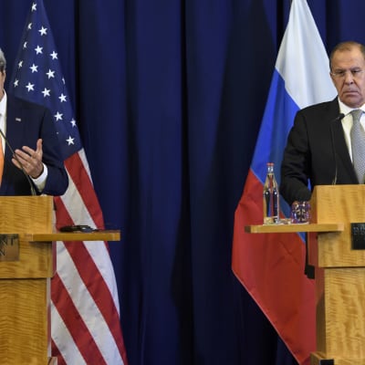 USA:s utrikesminister John Kerry och hans ryske kollega Sergej Lavrov håller presskonferens i Genéve 10.9.2016