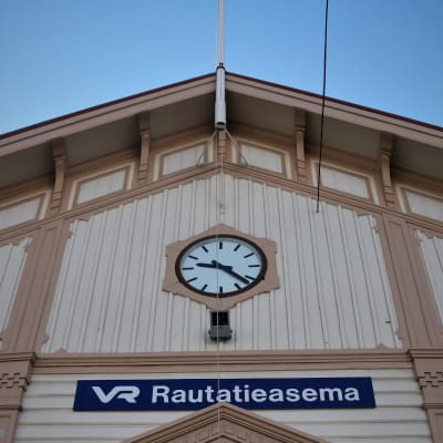 Oulun rautatieasema.