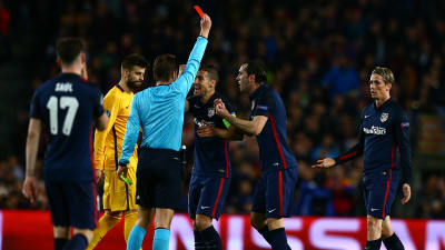 Fernando Torres fick se rött mot Barcelona.