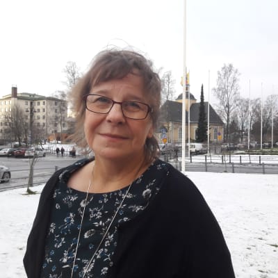 Psykoterapeut Ireeni Finnholm, ledare för beroendevården på beroendevårdskliniken i Jakobstad.