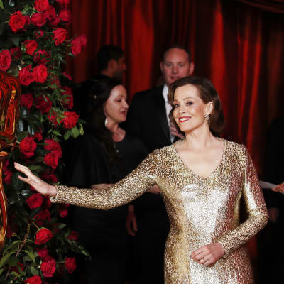 Sigourney Weaver.