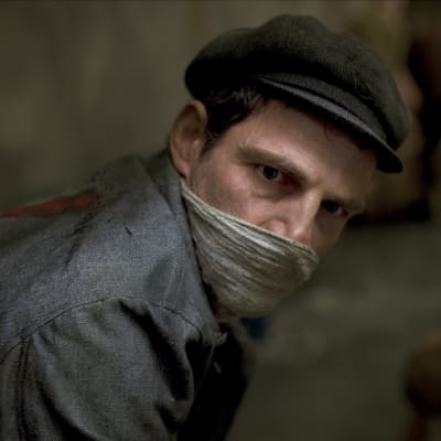 Kuva elokuvasta Saulin poika (Saul fia / Son of Saul).