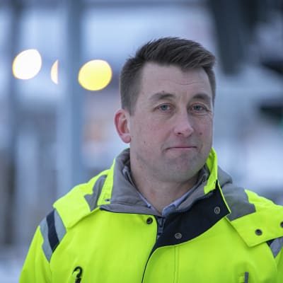 UPM:n Pietarsaaren sellutehtaan johtaja Simon Fagerudd.
