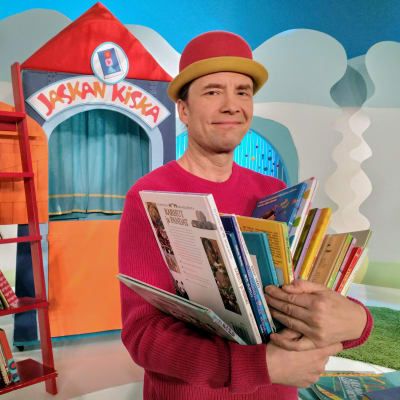 Jaakko Väisänen studiossa