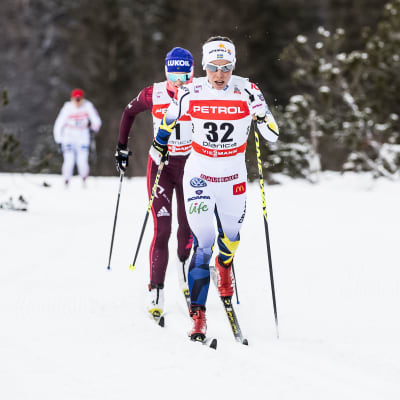 Charlotte Kalla i farten.