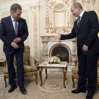 Sauli Niinistö och Vladimir Putin i Moskva.