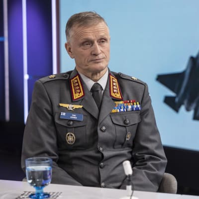 Timo Kivinen, försvarsmaktens kommendör.