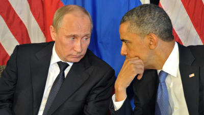Valdimir Putin och Barack Obama under ett G20-möte i juni 2012.