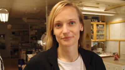 Hanna Karlsson, docent i toxikologi, forskar i hur lungorna påverkas av nanopartiklar. 