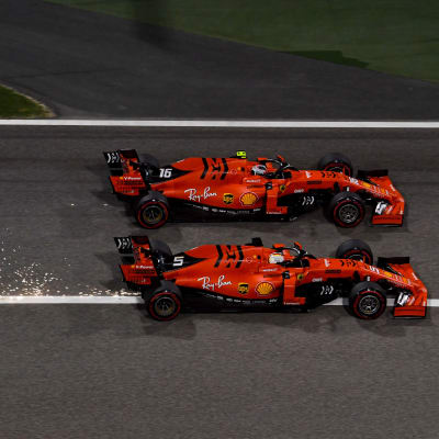 Vettel och Leclerc i Bahrains Grand Prix.