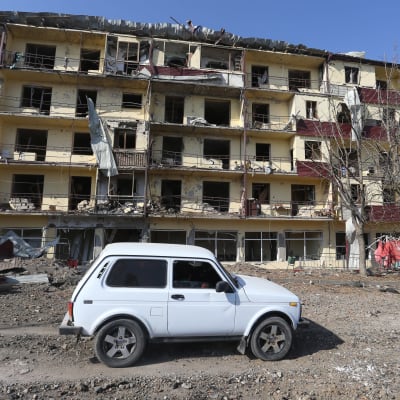 Shushin kaupunki on kärsinyt taisteluissa. Kuva vaurioituneesta talosta otettu 29. lokakuuta 2020.