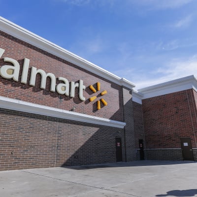 Världens största detaljhandelskedja Walmart begränsar vapenförsäljning ytterligare