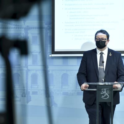 Sosiaali- ja terveysministeriön ja Terveyden ja hyvinvoinnin laitoksen koronatilannekatsaus.