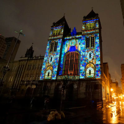 Ljusprojektioner på Basilica de Sao Bento i São Paulo.