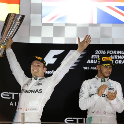 Nico Rosberg juhli maailmanmestaruutta.