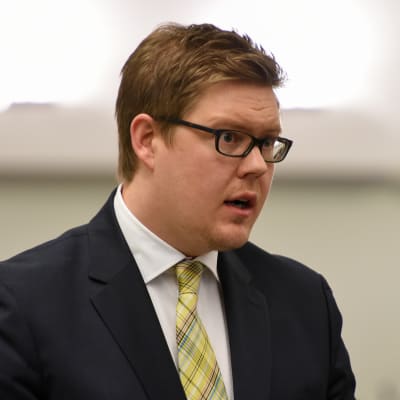 Antti Lindtman under riksdagens frågetimme i mars 2016.