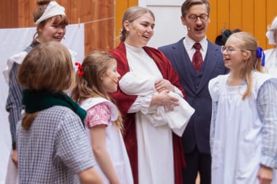 Skådespelare på Finns sommarteater.