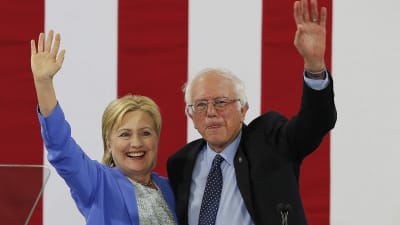 Hillary Clinton och Bernie Sanders