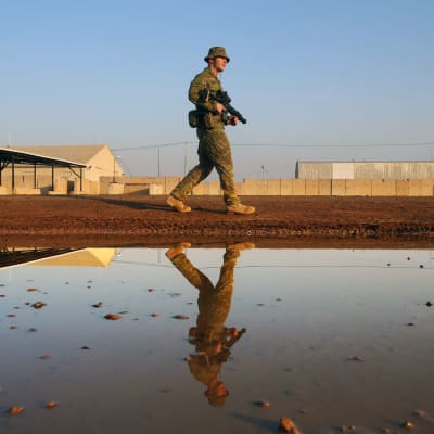 Camp Taji norr om Bagdad är en av den USA-ledda militärkoalitionens största baser i Irak.  