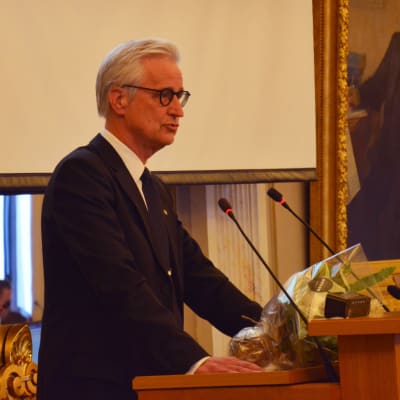 Heikki Pälve i Åbo stadsfullmäktige den 16.5.2022.