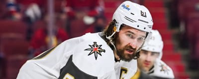Mark Stone spelar ishockey.