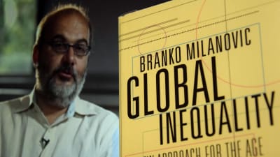 Den serbisk-amerikanska ekonomen Branko Milanović bok Global inequality: A New Approach for the Age of Globalization.