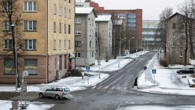 Narva. Korsningen av Igor Grafovi- och Aleksander Puškin-gatorna.