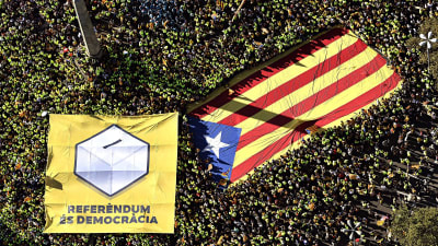 Jättedemonstration för ett självständigt Katalonien i Barcelona den 11 september 2017.