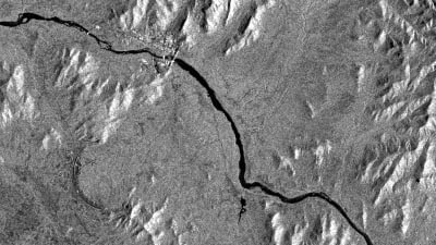Satellitbild över Stora etiopiska renässansdammen innan reservoaren börjat fyllas.