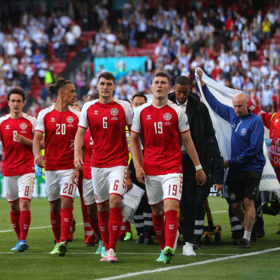 Danmarks spelare i EM-premiären 2021 efter Eriksens hjärtstopp.