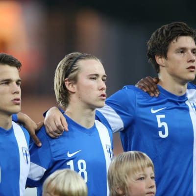 Simon Skrabb, Fredrik Lassas, Sauli Väisänen, U21-landslaget i fotboll, hösten 2015.